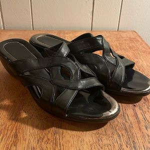 Cloudwalkers Black Wedge Sandals 10 Wide